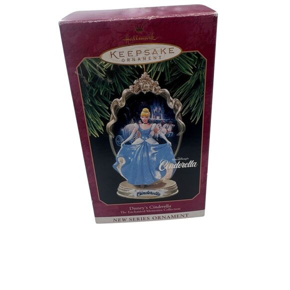 1997 NEW Hallmark Keepsake Christmas Ornament Disneys Cinderella First in Series - Picture 1 of 16